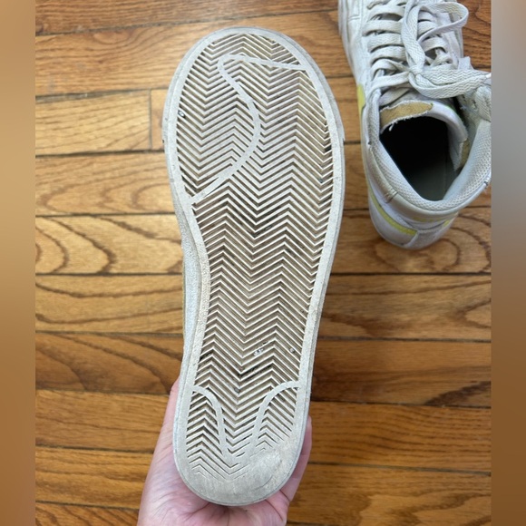 Nike Blazer Mid '77, size 6.5 W/ 5 M (37.5) - Picture 7 of 12